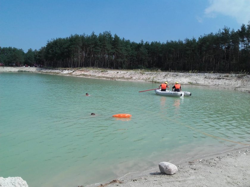 Makabra pod Włoszczową. Nurkowie wyłowili ciało 14-latka