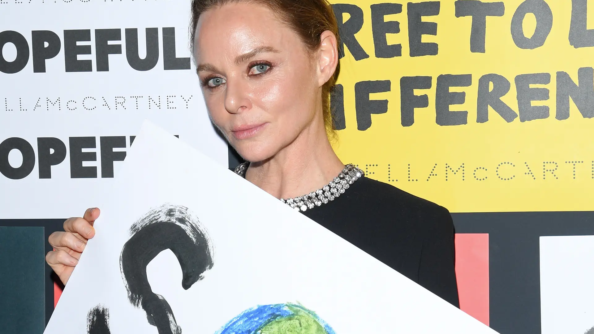 Stella McCartney radzi, jak czyścić ubrania: "Nie pierz. Pozwól brudowi wyschnąć i wyszczotkuj go"