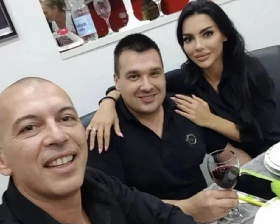 Helena Topalović sa mužem i ocem