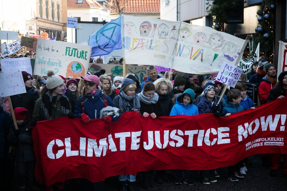 Protest duńskich uczniów wobec bierności rządu, zainspirowany działalnością Grety Thunberg. Listopad 2019, Aarhus. 