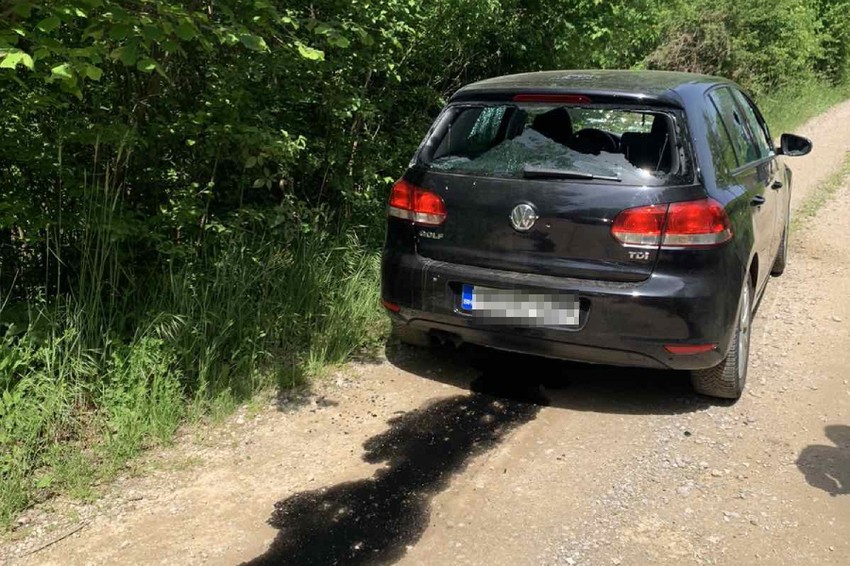 Izrešetan automobil Slaviše Ćuluma