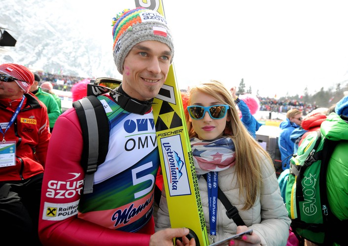 Piotr Żyła z żoną