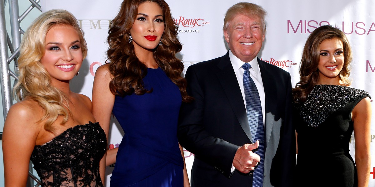 Trump and Miss USA contestants.