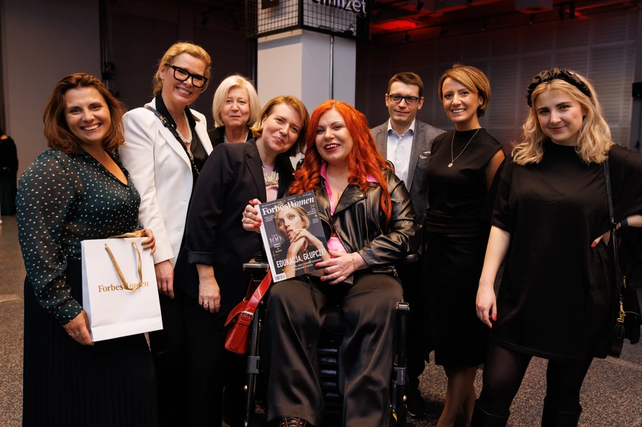 Od lewej: Agata Jankowska („Forbes Women”), Dorota Haller (RASP), Ewa Rumińska-Zimny (Kongres Kobiet), Aleksandra Karasińska, dr Renata Orłowska, Julian Krzyżanowski (PepsiCo), Małgorzata Tulus (PepsiCo) Aleksandra Wierzba (PepsiCo)