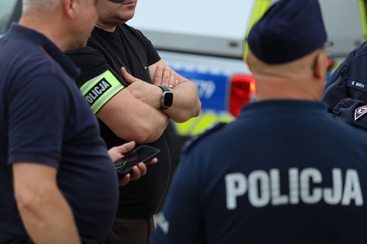 Matka oskarżona o znęcanie się nad rocznym synem i wysyłanie nagrań ojcu dziecka