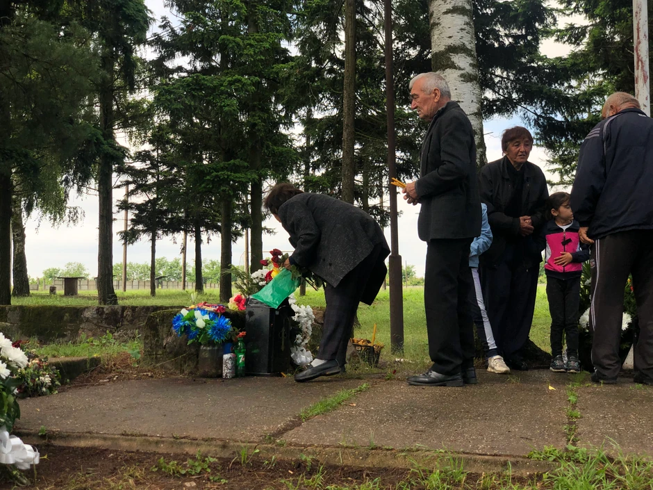 Građani će tokom celog dana paliti sveće u Duboni i Orašju