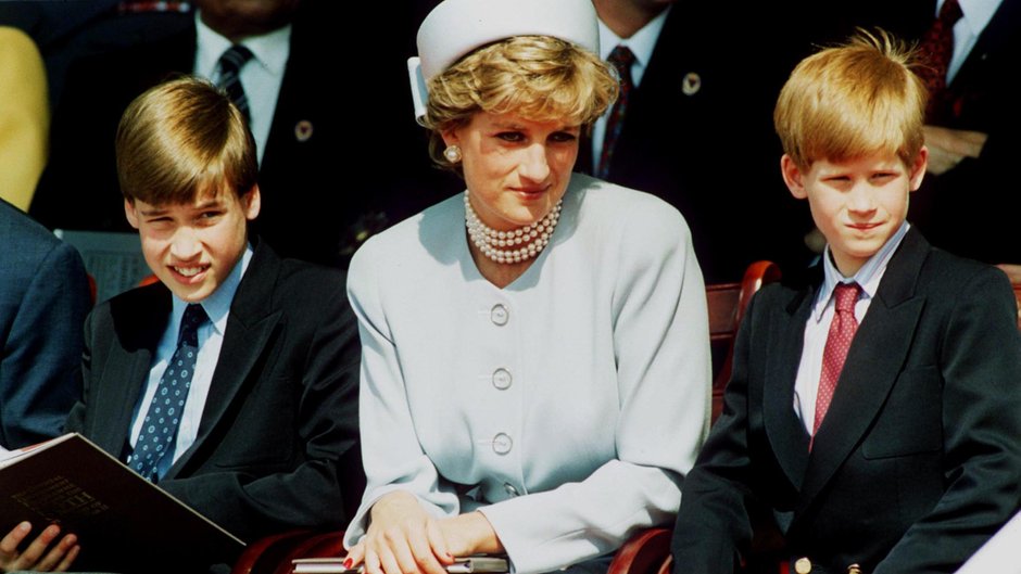 Księżna Diana z Williamem i Harrym