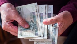 Świadczenie dla osób w trudnej sytuacji życiowej. Mało kto o nim wie