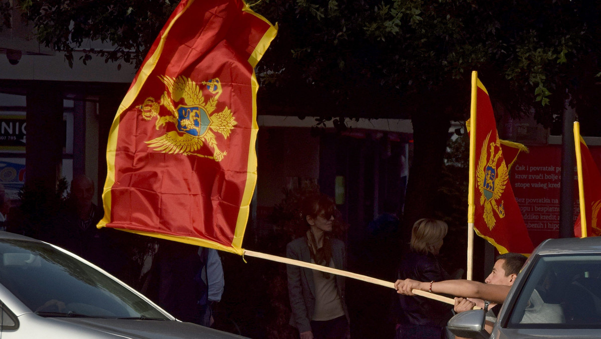 W Czarnogórze rozpoczęły się wybory parlamentarne - czwarte odkąd w 2006 roku kraj, należący wcześniej do Jugosławii, ogłosił niepodległość. Zdaniem obserwatorów wybory zdecydują o tym, czy Czarnogóra będzie nadal dążyła do zbliżenia z NATO i UE.