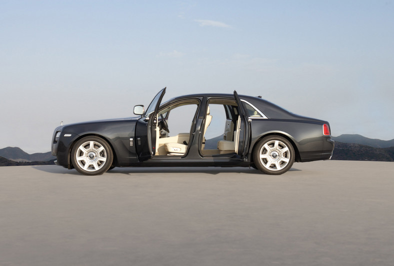 Rolls-Royce Ghost - Uduchowiony luksus