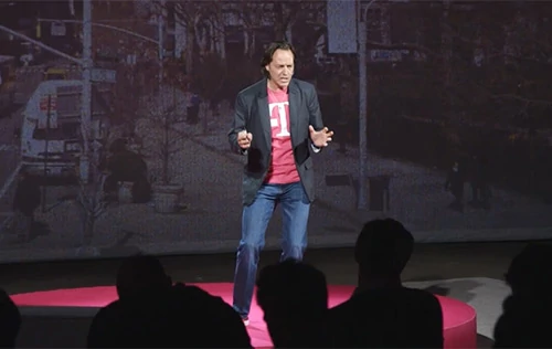 John Legere, szef amerykańskiego T-Mobile nie krył podczas konferencji, że liczy na przełom. Media za oceanem z uwielbieniem cytują jego "Stop the bullshit" odnośnie tradycyjnych ofert konkurencji