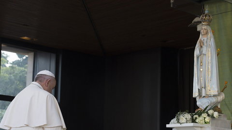 Papież: kiedy Maryja puka do twego serca, otwórz od razu - Vatican News