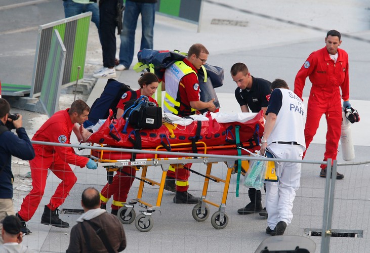 Katastrofa kolejowa we Francji. Pociąg wypadł z torów pod Paryżem