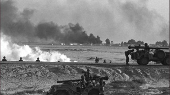 Wymiana ognia między wojskami Izraela i Egiptu w czasie wojny sześciodniowej (domena publiczna)