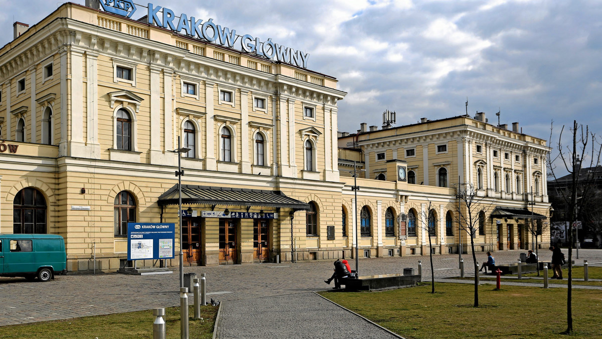 Już oficjalnie wiadomo, że PKP chce otworzyć kino w starym budynku Dworca Głównego w Krakowie. Wcześniej kolejarze zastrzegali, że to tylko jedna z możliwości, teraz otwarcie mówią, że decyzja został już podjęta.