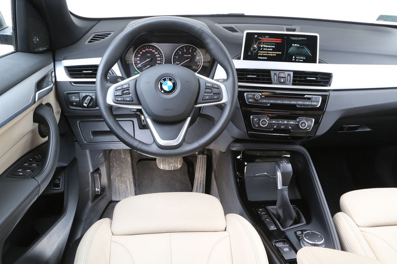 BMW X1 xDrive 25i - ma coś z vana