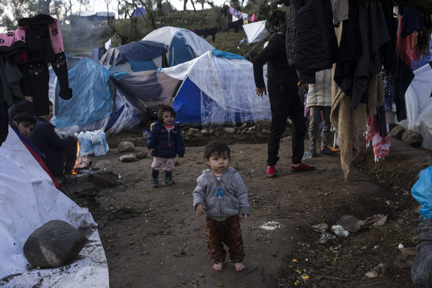 Obecnie w obozie Moria na wyspie Lesbos przebywa ok. 18 tys. osób