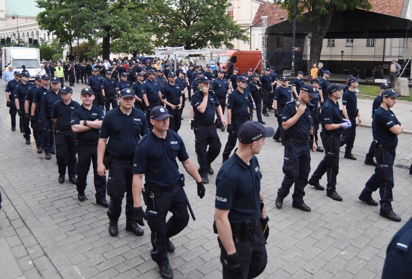 Policja śledzi Petru i Obywateli RP?! Tak twierdzi "Gazeta Wyborcza"