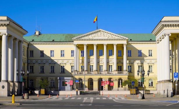 Stołeczny Ratusz wycofuje się z decyzji o budowie laboratorium, w którym przeprowadzano by testy pod kątem koronawirusa