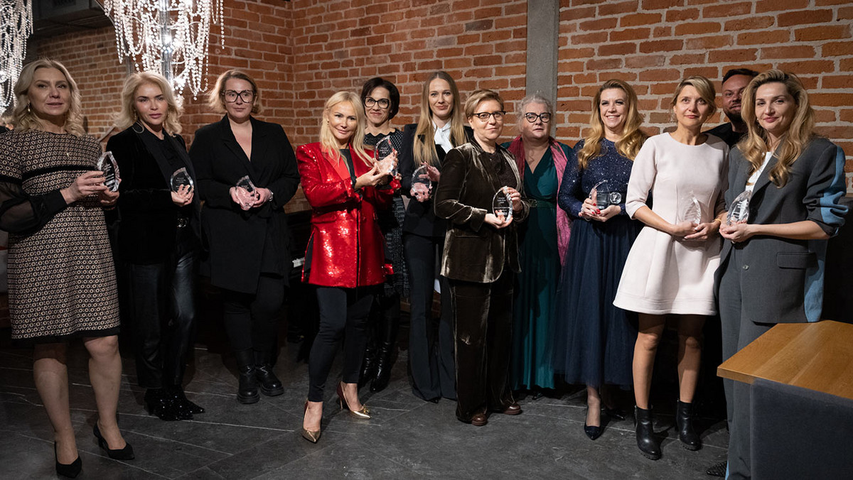 <strong>Wyjątkowe menedżerki zostały nagrodzone 9 marca przez redakcję Capital24tv. Statuetki Crystal Lady Prize 2023 otrzymało 10 pań. </strong>