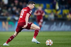 Lewandowski podziękował Bayernowi. Odpowiedział mu Mueller