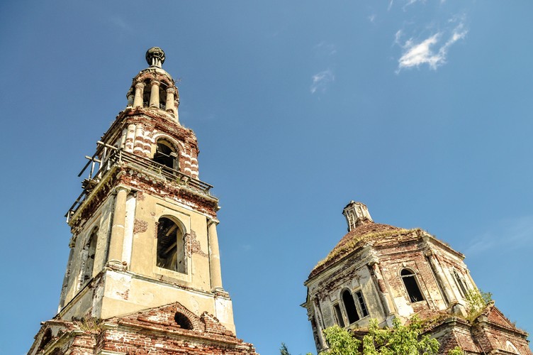 MAJESTATYCZNE. MISTYCZNE. OPUSZCZONE KOŚCIOŁY (27)