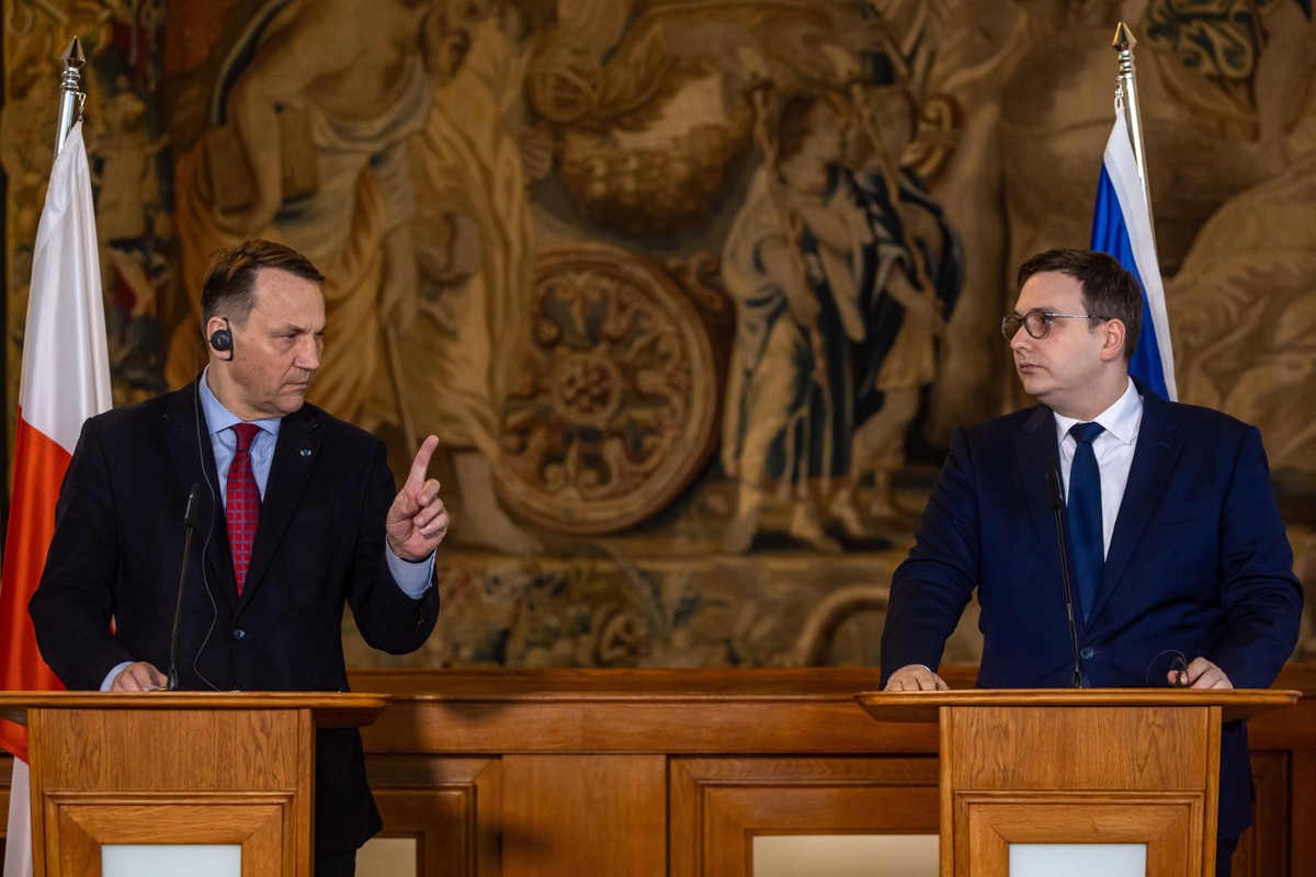 Minister Radosław Sikorski i minister Jan Lipavsky w Czeskiej Pradze