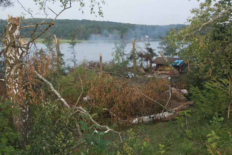 Skutki przejścia trąby powietrznej