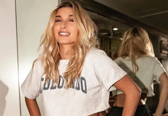 Hailey Bieber pokazała zdjęcia ze ślubu i swoją spektakularną suknię