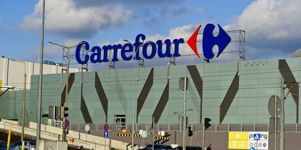 Carrefour obniży ceny produktów o krótkim terminie ważności. W ten sposób chce zachęcić klientów do ich kupowania.