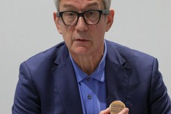 Prezes mBanku o wyrok TSUE: Żałuję, że nie oferowaliśmy ugód frankowiczom wcześniej