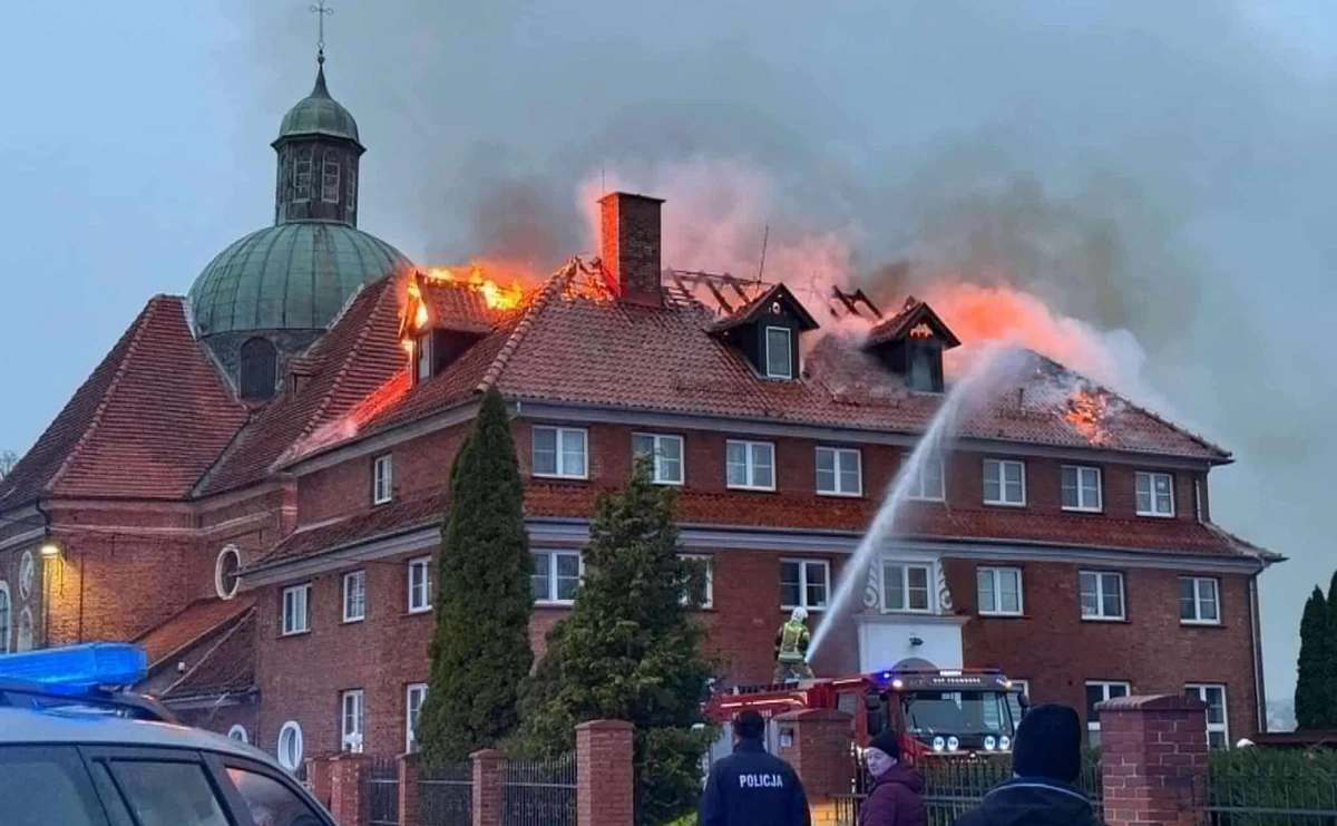  Pożar w klasztorze redemptorystów. Ogień strawił dach