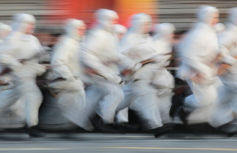 Historyczna parada na Placu Czerwonym