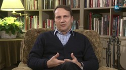 Sikorski o działaniach PiS: Każdego miesiąca śruba przyciśnięta jest trochę mocniej