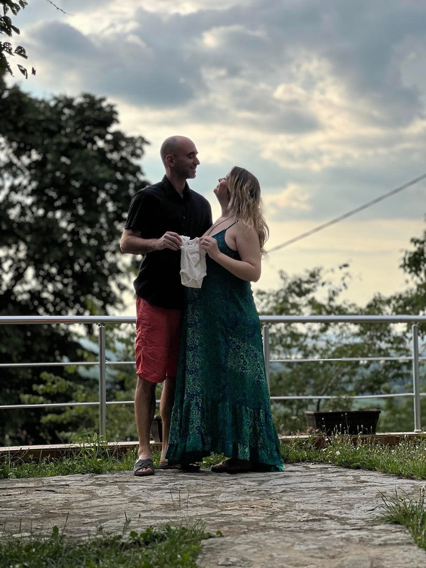 Oliverin suprug je prisustvovao porođaju