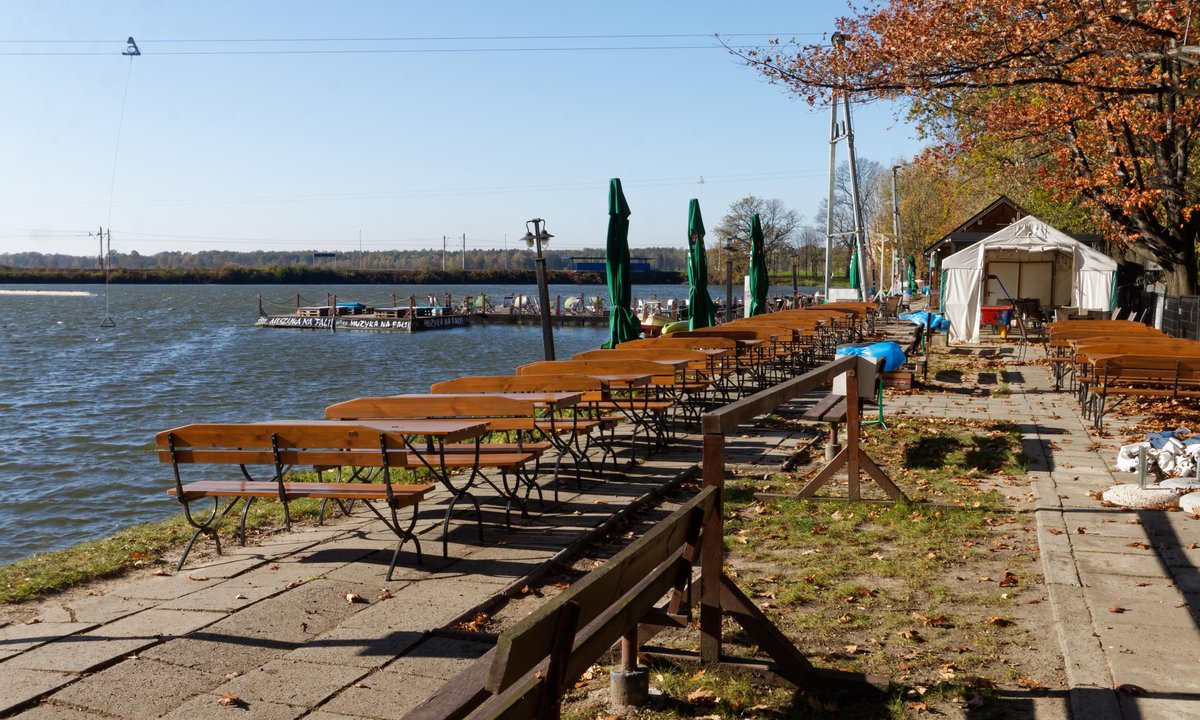 To mało popularne jezioro zachwyca swoich urokiem. Są też inne atrakcje