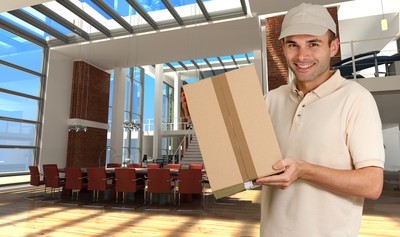 Poczta i frimy kurierskie walczą o klientów internetowych