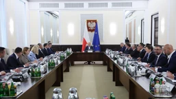 rząd zgody na czas niezgody. rekonstrukcja w cieniu chaosu