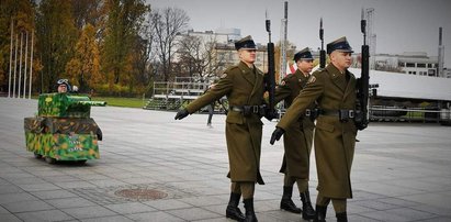 MON zawiadamia prokuraturę w sprawie tekturowego czołgu