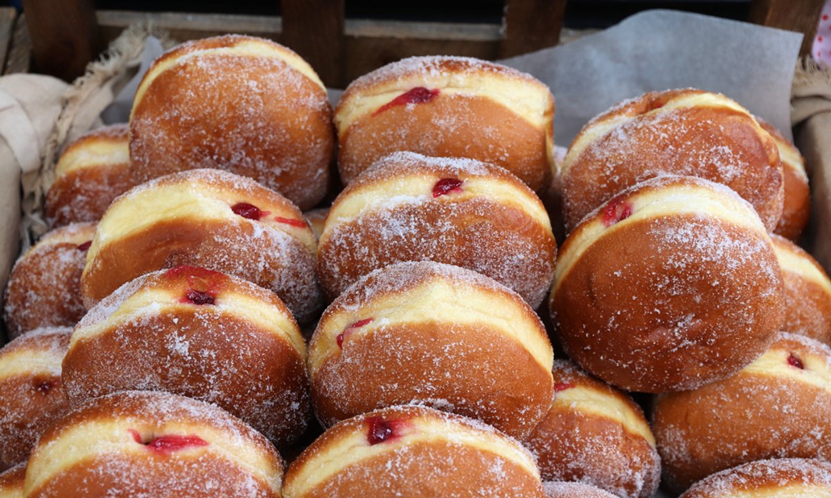 Tłusty czwartek 2026. Ile wydamy na pączki i które smaki wybieramy najchętniej?