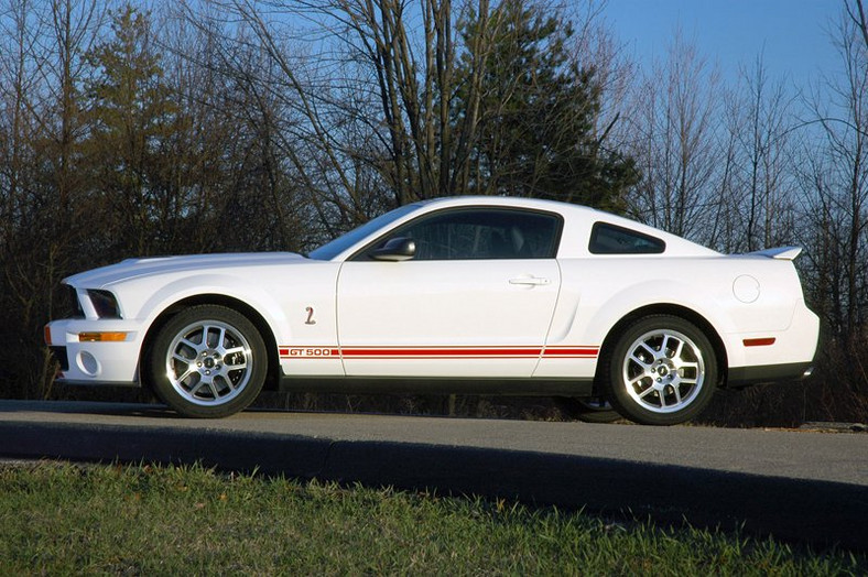 Ford Shelby GT500 Red Stripe Limited Edition