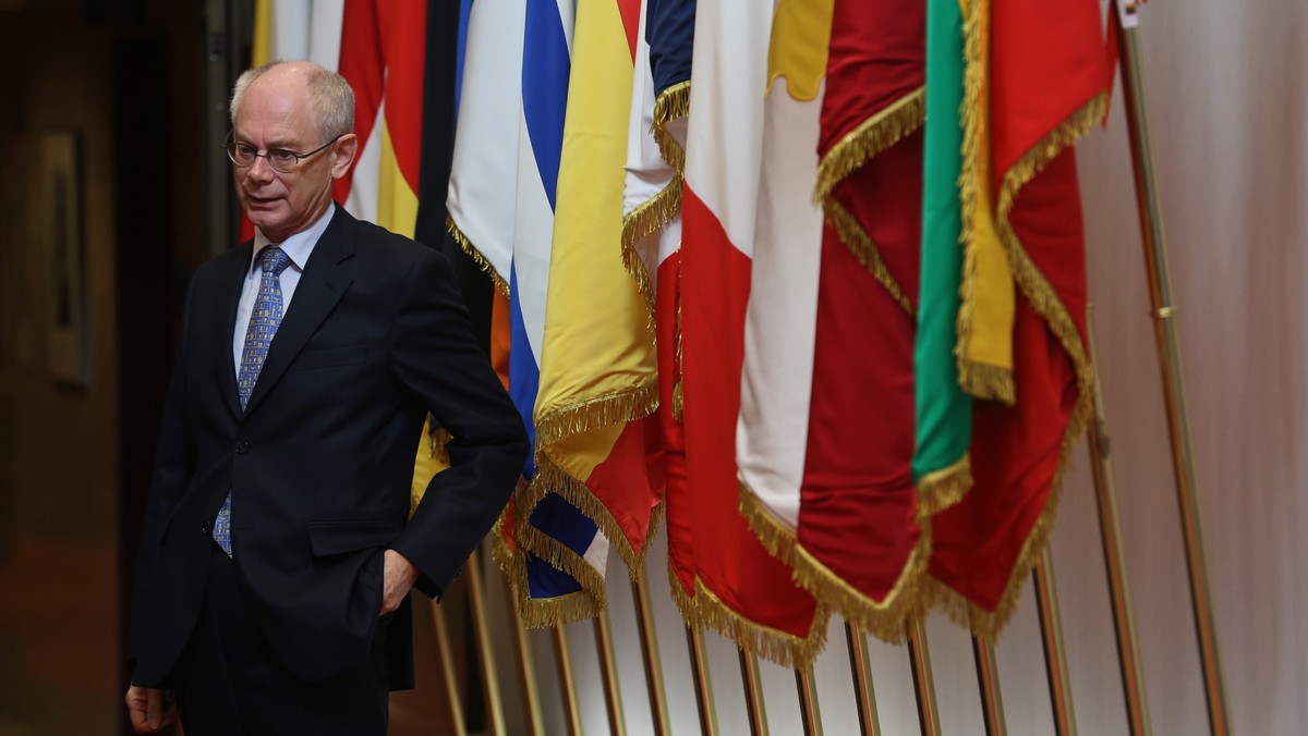 Przewodniczący Rady Europejskiej Herman Van Rompuy zaproponował obniżenie funduszy spójności dla Polski o około 1,5 mld euro, czyli do 72,4 mld euro w budżecie na lata 2014-2020 - poinformowały PAP źródła unijne.