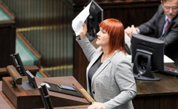 Lekarze sami nie chcą się szczepić? Antyszczepionkowcy: To hipokryzja