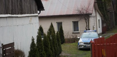 Makabra w Zimnodole. W małym domu znaleziono brutalnie okaleczone zwłoki