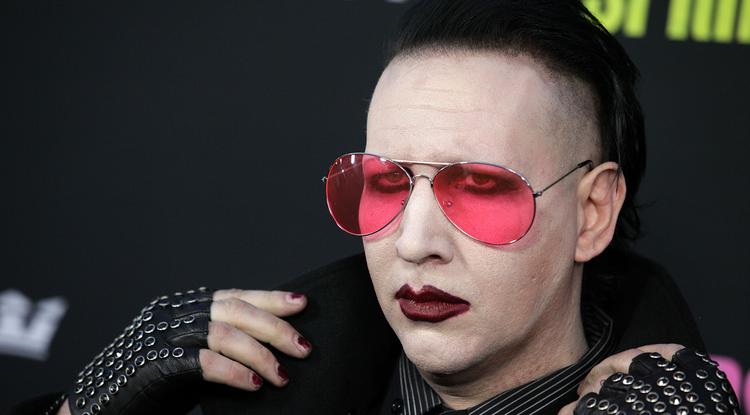 Marilyn Manson saját arcával díszített dildót dobott a piacra