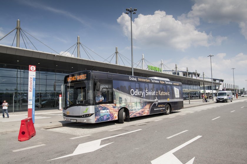 Katowice. Od listopada 2018 nowe połączenia autobusowe i tańsze bilety na lotnisko