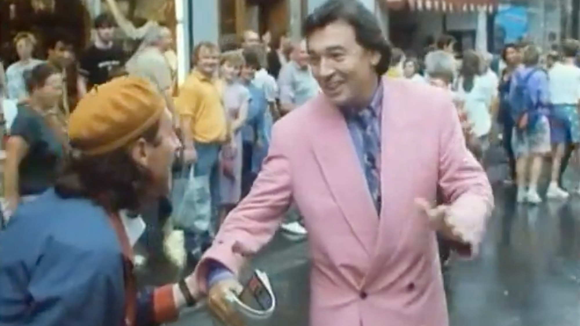 Karel Gott vo filme Dědictví.