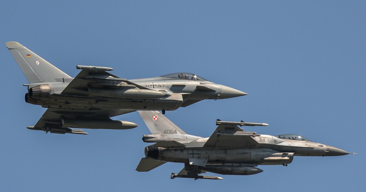 Polska poderwała myśliwce przez "aktywność Rosji". Dwa polskie lotniska nie działają