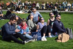 w 2026 roku na polskim niebie zobaczymy jedno z najbardziej widowiskowych zjawisk. takie chwile zdarzają się niezwykle rzadko