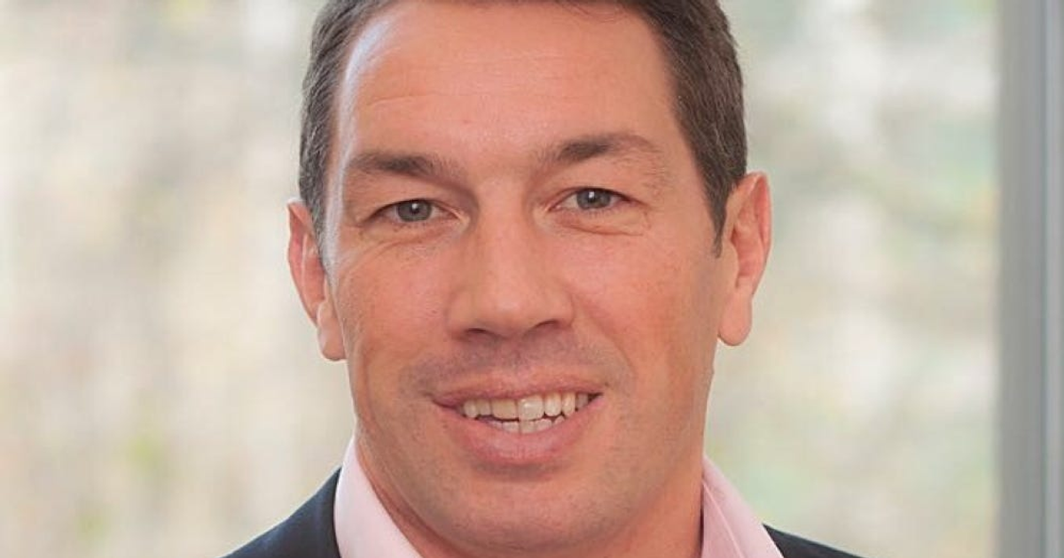 Former rugby star was over drink limit when he drove into ford, inquest told